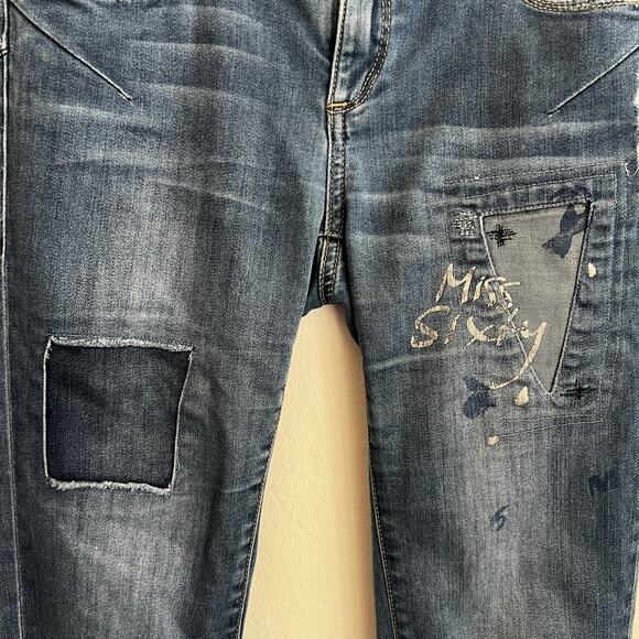 SOLD OUT - Picture 4 of 10